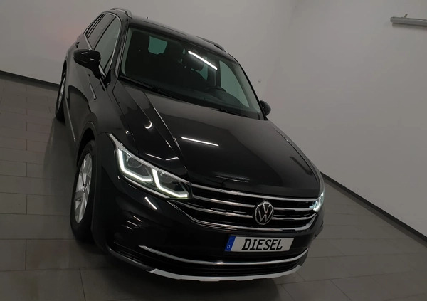 Volkswagen Tiguan cena 124999 przebieg: 126000, rok produkcji 2022 z Debrzno małe 781